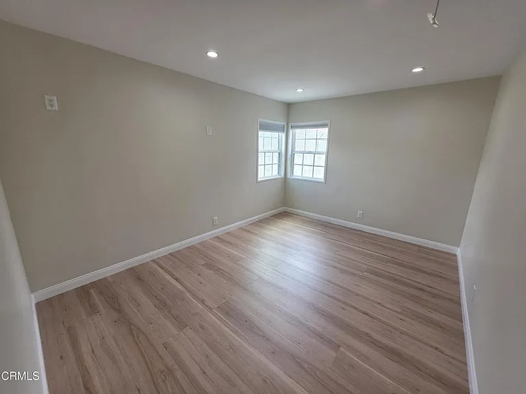 6829 Murietta Ave — Photo 33