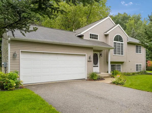 8655 Wildcat Run Dr NE, Rockford, MI 49341