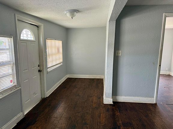 2nd image of 1108 State Street