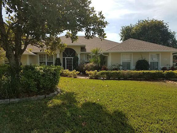 5th image of 10633 Versailles Blvd
