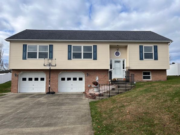 7 Rose Mary Dr
