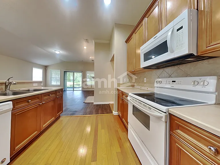 13839 Victoria Lakes Dr — Photo 8