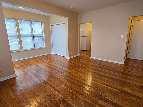 4th image of 7722-28 N Marshfield Ave #7724-2B