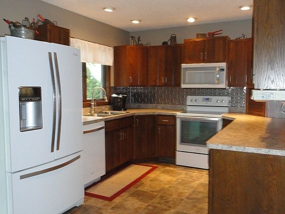 5th image of 309 N Gill St