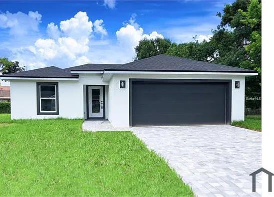 3 bed, 1270 sqft, $1,897 — Photo 2