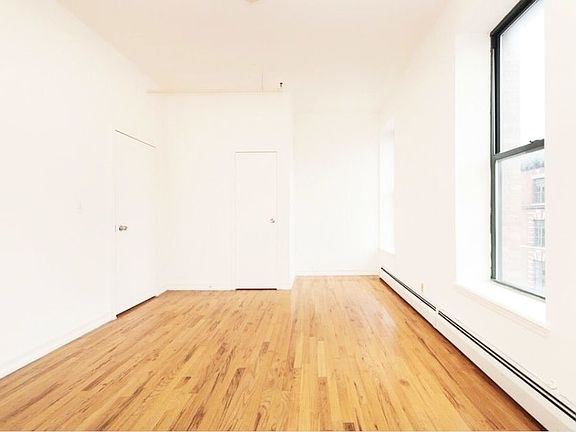2nd image of 2222 8th Ave APT 4A