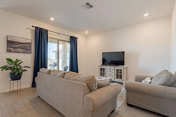 12442 N Appling Ave — Photo 6