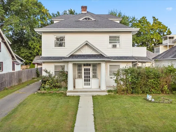 16 Lilley Rd, West Hartford, CT 06119