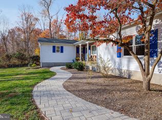 20 Crescent Dr, Princeton, NJ 08540