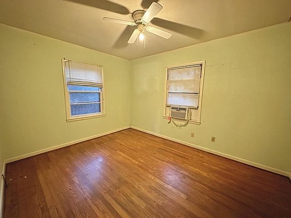 4th image of 324-322 S 2nd Ave