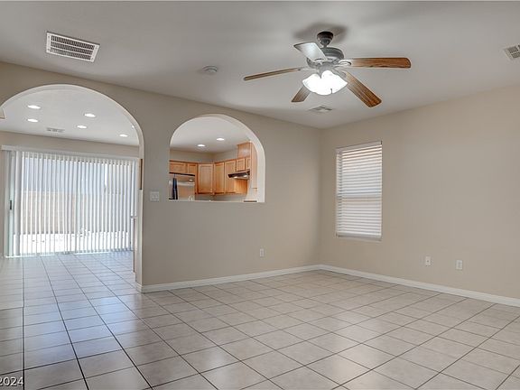 3rd image of 8923 Skyline Peak Ct