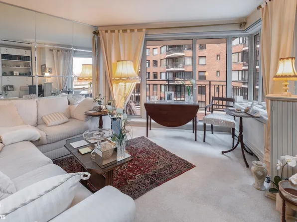 60 Sutton Place image 2 of 16