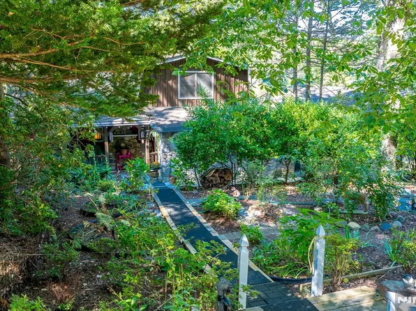 177 Otterhole Rd, West Milford, NJ 07480