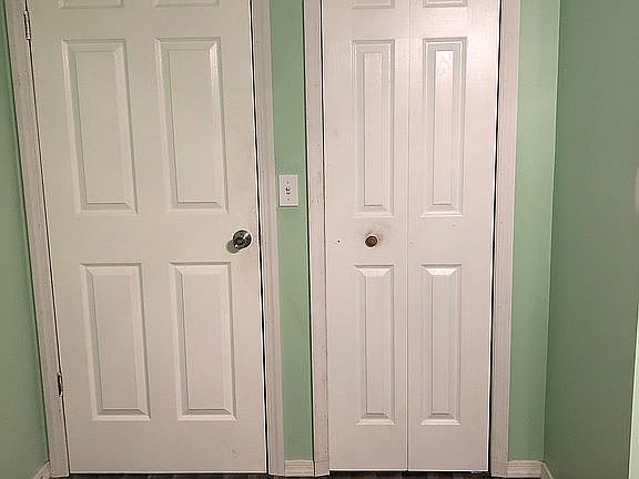 2nd Bedroom w/Full Bath