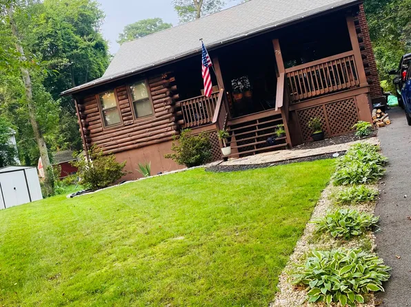 (undisclosed Address), Terryville, CT 06786