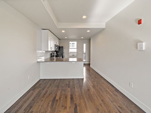 3rd image of 623 E Girard Ave APT 3