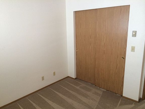 3rd image of 5254 Brooklyn Ave NE #11086835