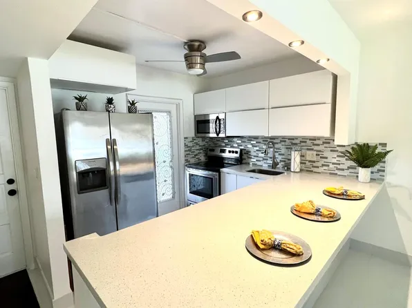 981 Hillcrest Court #106, Hollywood, FL 33021