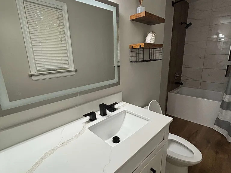 9204 Crystalwood Ln — Photo 29