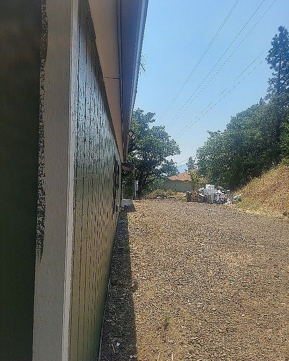 1st image of 204 Jane Dr
