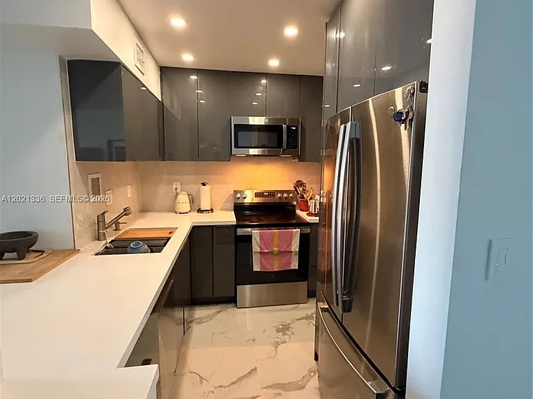 1200 West Ave #1431 — Photo 1