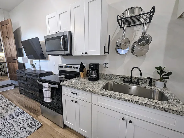 939 Elysian Fields Ave #6 — Photo 15