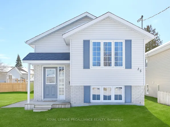 25 Metcalfe St #B, Quinte West, ON K8V 6S9