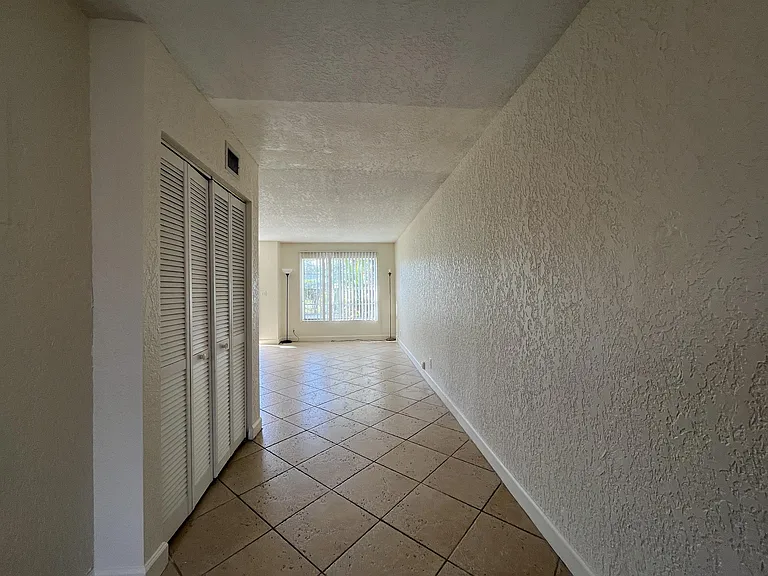 4815 NW 9th Dr #1 — Photo 7