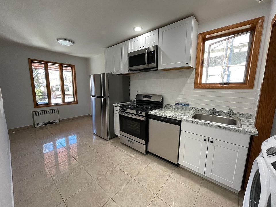 1st image of 2733 E 27th St #3
