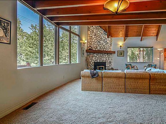 5th image of 28195 Geneva Ln
