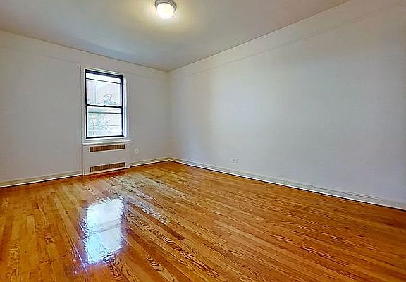 2nd image of 47-25 40th St #2A