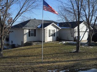 155 Clear Cove Dr, Reeds Spring, MO 65737