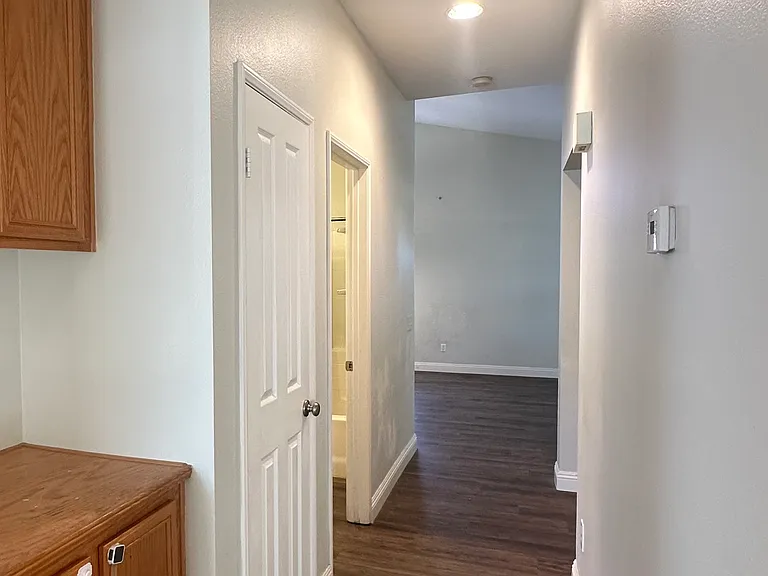 240 Sierra Madre Way — Photo 40
