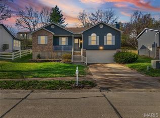 1518 Mammoth Ln, Imperial, MO 63052