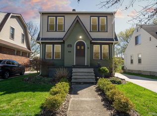 121 S Edgeworth Ave, Royal Oak, MI