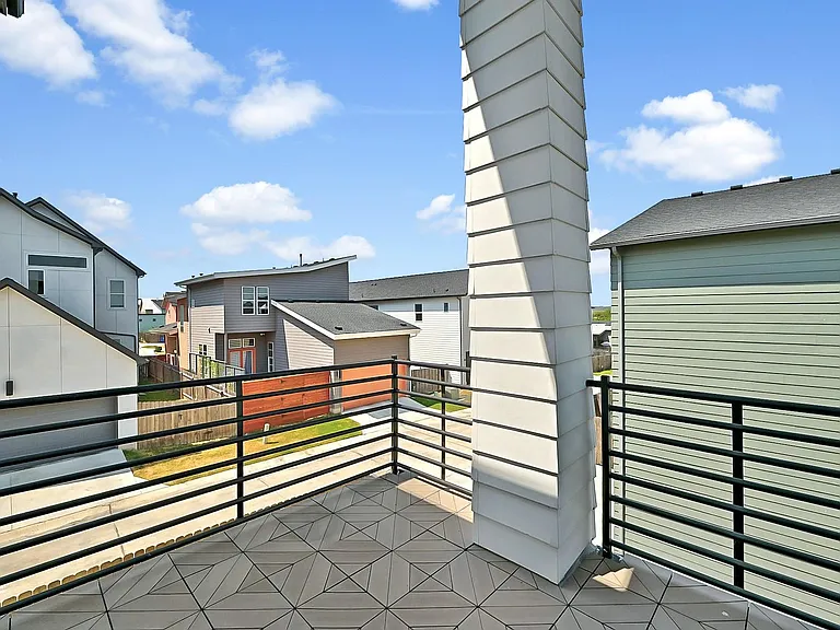 7329 Cordoba Dr — Photo 27