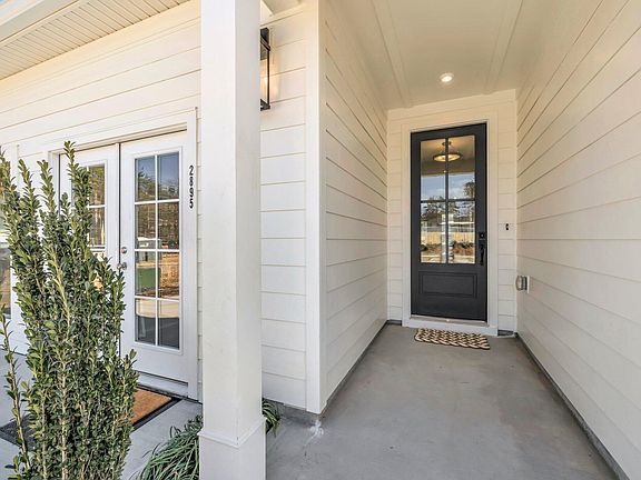 3rd image of 2860 Butlers Green Cir #38