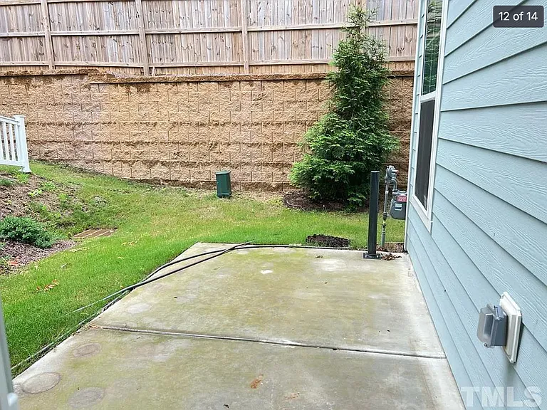 1409 Chipping Dr — Photo 14