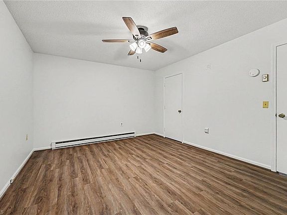 5th image of 1514 Pepperidge Rd