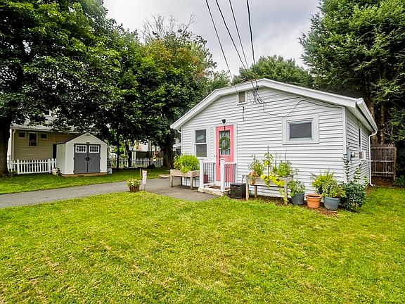 3rd image of 47 W School St