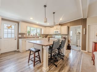 5 Horseshoe Dr, Litchfield, NH 03052