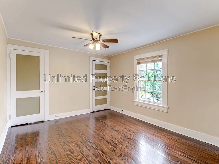 108 N 8th St #B — Photo 12