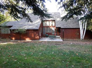 2671 Crescent Beach Rd, Manistee, MI 49660