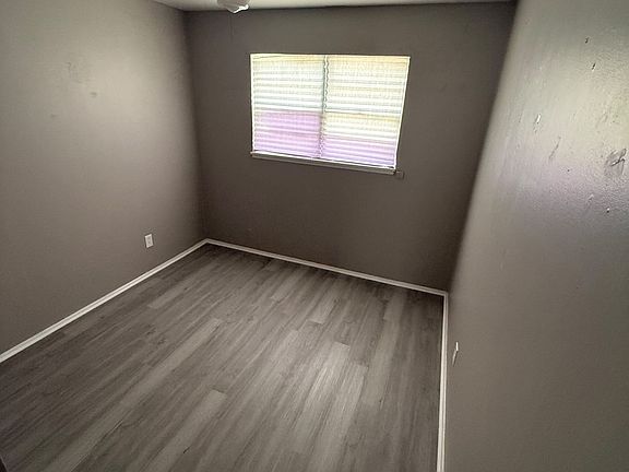 4th image of 3005 N Hill St