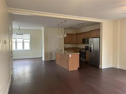 3 bed, 2.5 bath, 1532 sqft, $2,375 — Photo 4