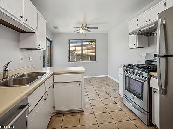 5th image of 367 Thornhill Ct APT A-2