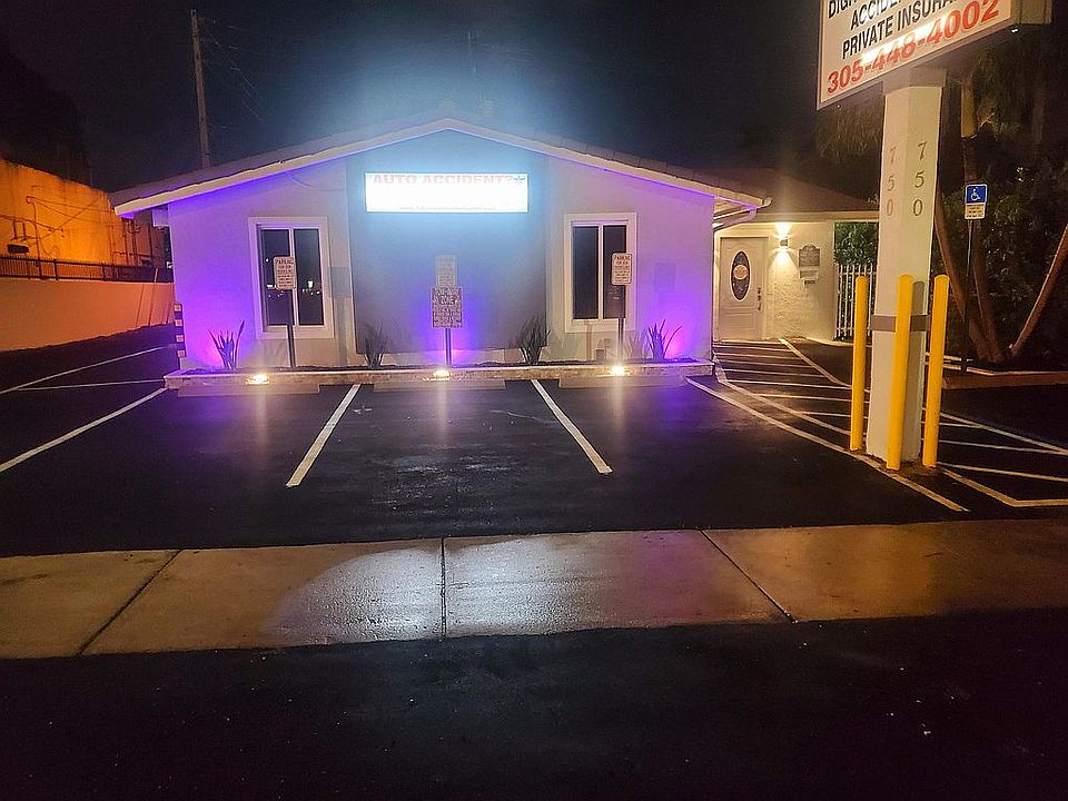 2nd image of 750 SW 49th Ave
