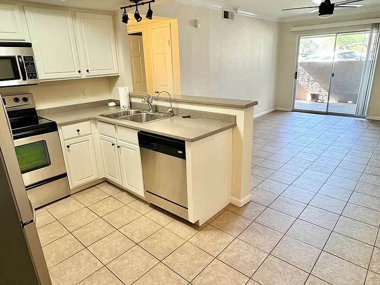1720 E Thunderbird Rd #1008 — Photo 6