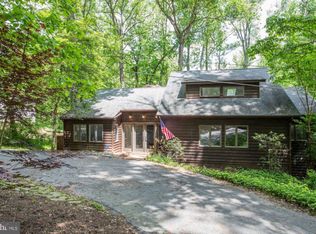 10600 Hunter Station Rd, Vienna, VA 22181