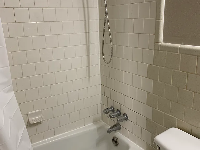 719 Britton Ave #8 — Photo 12